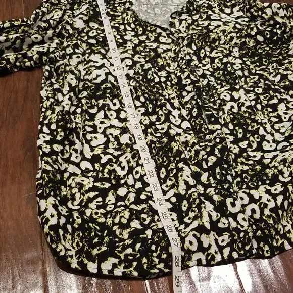 Rock & Republic Leopard Print Long Sleeve Button Down Shirt - Picture 7 of 7